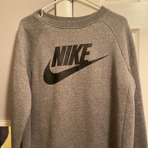 women’s nike crewneck